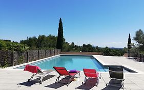 Les Garrigues De La Vallee Des Baux